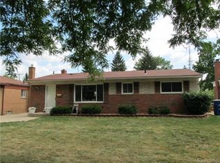 7754 Terri Dr, Westland, MI 48185