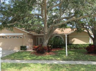 7977 Somerset Dr, Largo, FL 33773