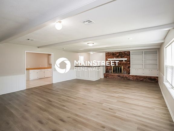 2nd image of 3104 Saint John Ave