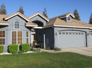 5610 N Cresta Ave, Fresno, CA