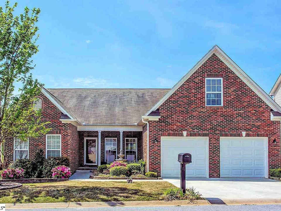 1st image of 9 Roberts Hill Dr