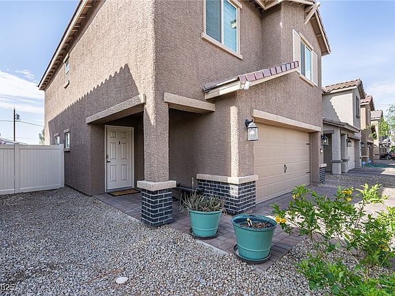 3rd image of 3553 Judson Ave