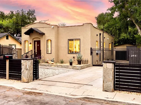 868 W Calaveras St, Altadena, CA 91001