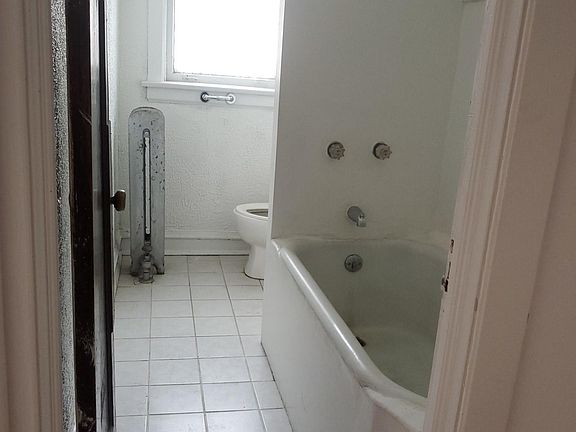 5th image of 1919-25 W Winnemac Ave #19172