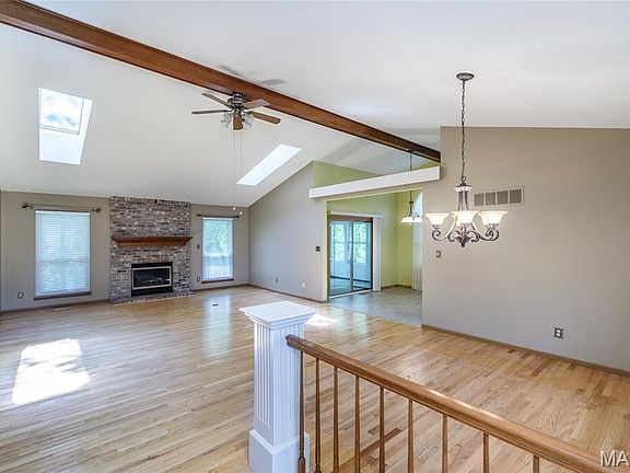 2nd image of 3935 Rhine Ct