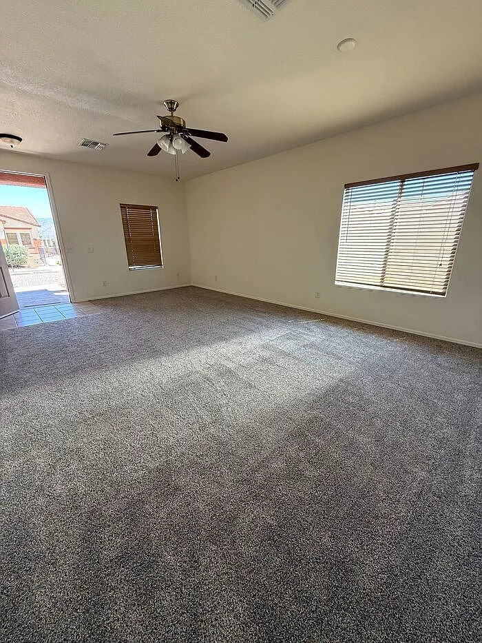 3 bed, 2.0 bath, 1928 sqft, $1,750 — Photo 4