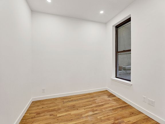 5th image of 160 Mott St #2B