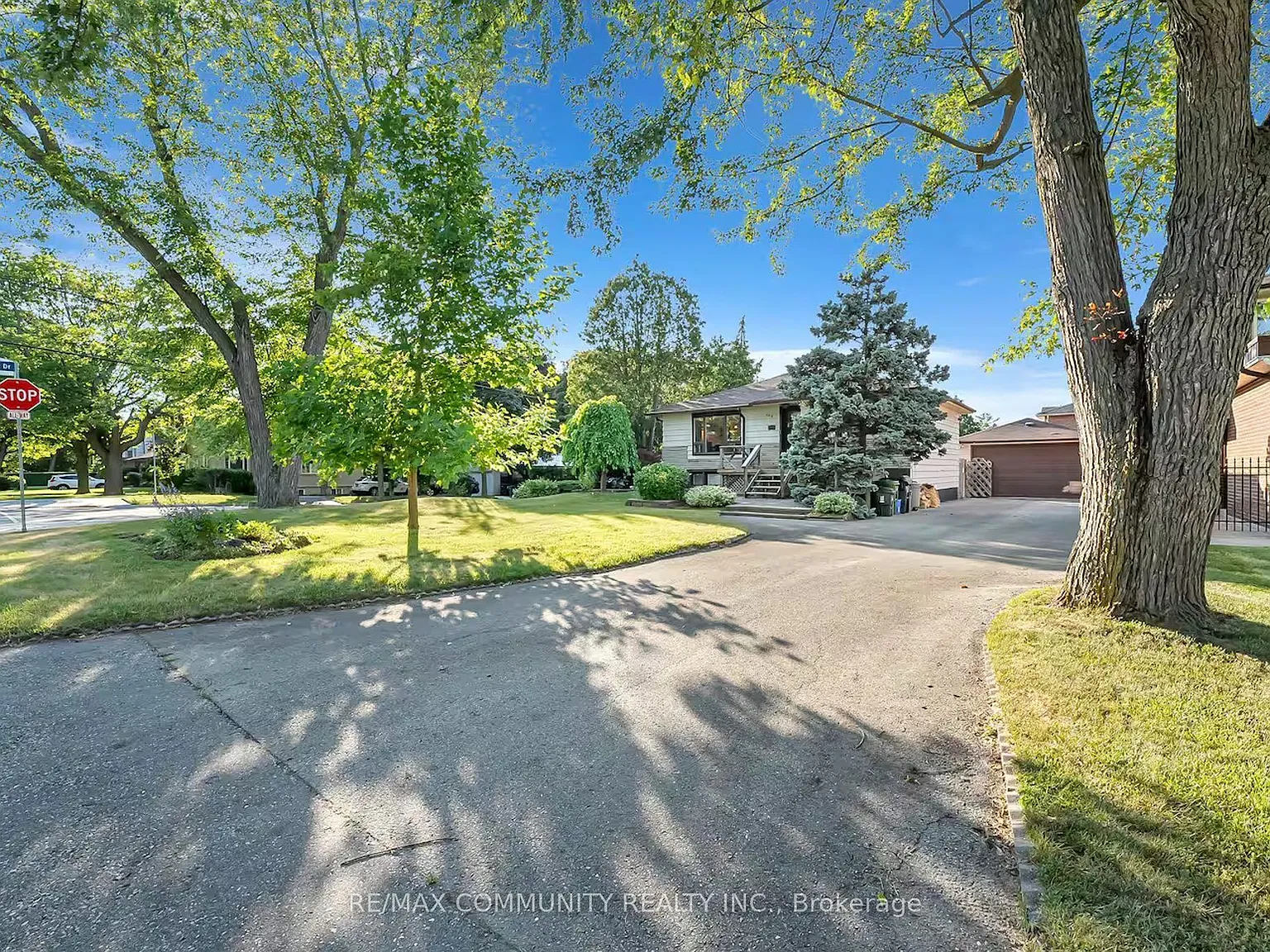 3 bed, $3,900 — Photo 3