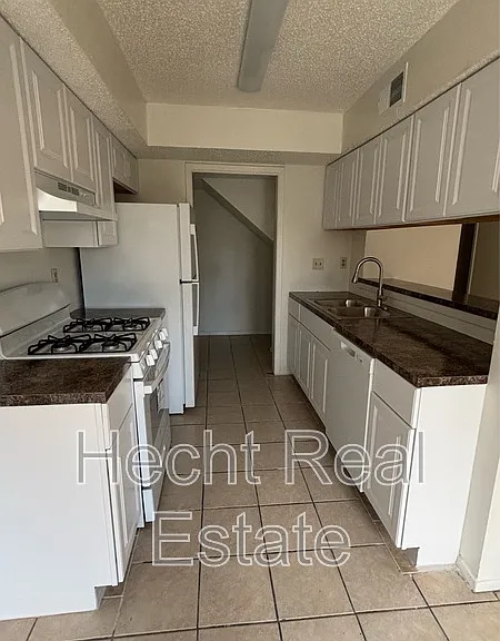 5705 Cougar Dr #C — Photo 4