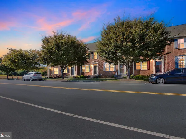 2170 Lockwood Dr, Charlottesville, VA 22911