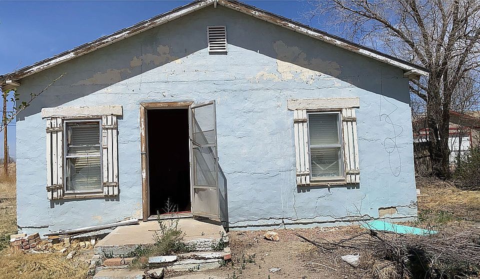 2nd image of 1829 W 17th St