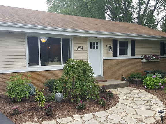 3rd image of W180S6416 Lentini Dr