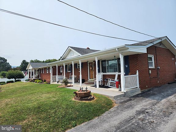 4th image of 1221 Woodside Ave