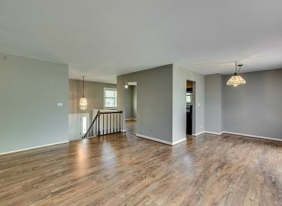 4th image of 2340 Harbor Ln