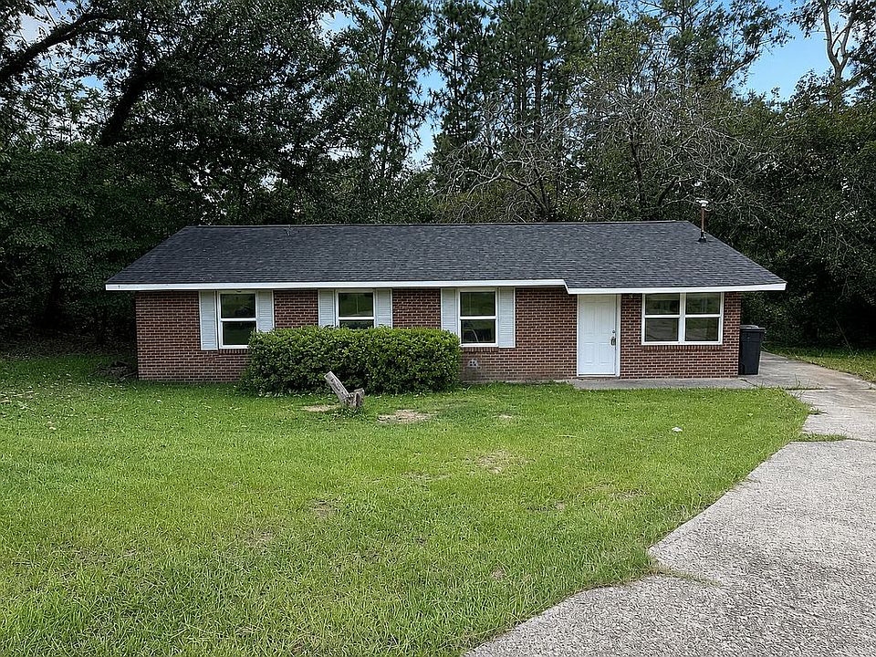 1st image of 2303 Hardwick Rd