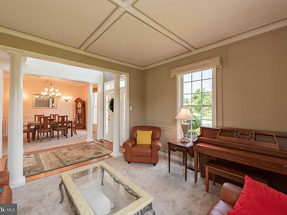 2nd image of 2109 Grant Farm Ct