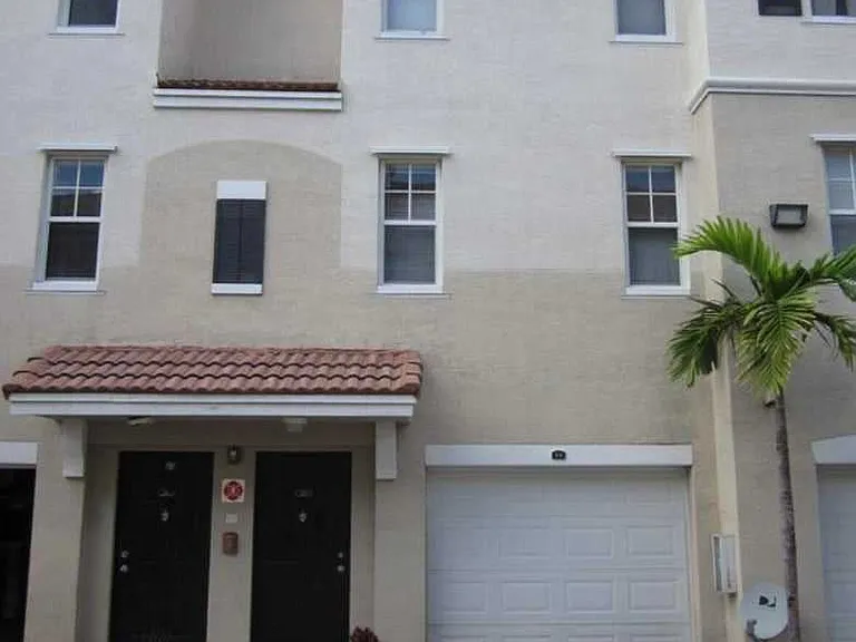 W Sample Rd — Photo 1