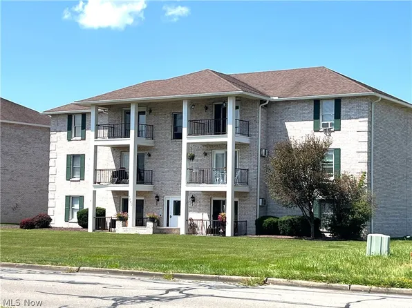 7350 Eisenhower Dr Unit 5, Youngstown, OH 44512