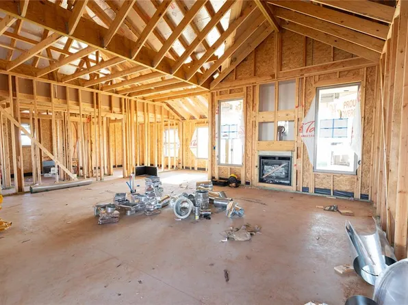 15408 Bedford Rd, Edmond, OK 73013