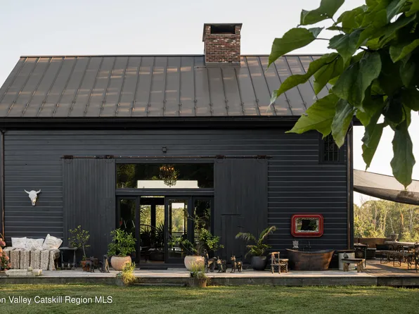 114 Best Lane, Germantown, NY 12526