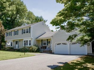 10 Eastman Rd, Andover, MA 01810