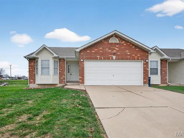 1047 Arlington Way, Warrenton, MO 63383