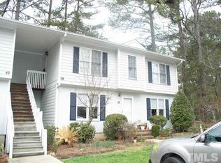 121 Westview Dr APT 38, Carrboro, NC 27510