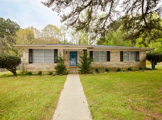 2219 Heron Dr, El Dorado, AR 71730