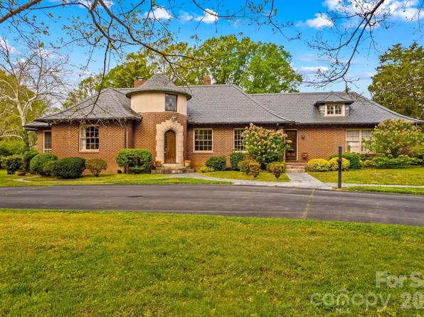 725 Mocksville Ave, Salisbury, NC 28144