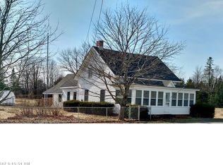 24 King Rd, Bradford, ME 04410