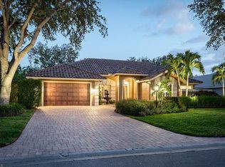 7589 Cordoba Cir, Naples, FL 34109