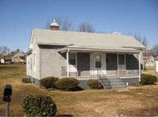 1227 Ridge Ave, Eden, NC 27288