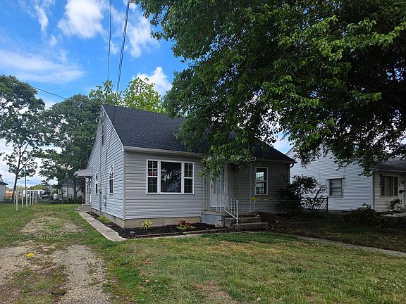 3rd image of 12 Somerset Ave