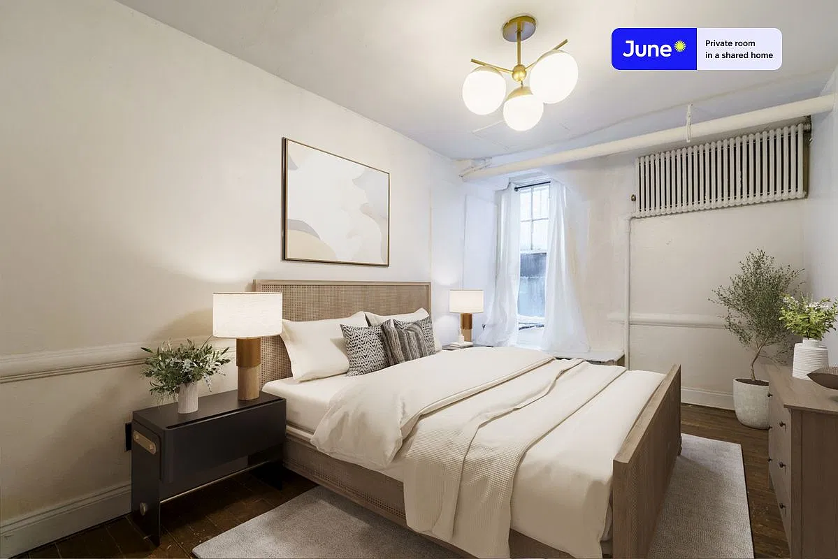 Full bedroom in 5 bed/1.5 bath home in Bedford-Stuyvesant #909 A — Photo 1