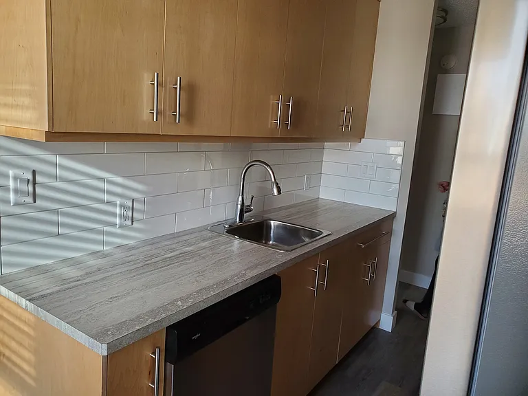 824 13th Ave SW — Photo 7