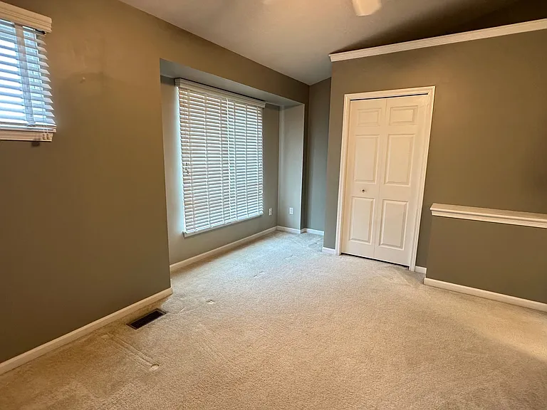 5555 Woodruff Shore Dr — Photo 29