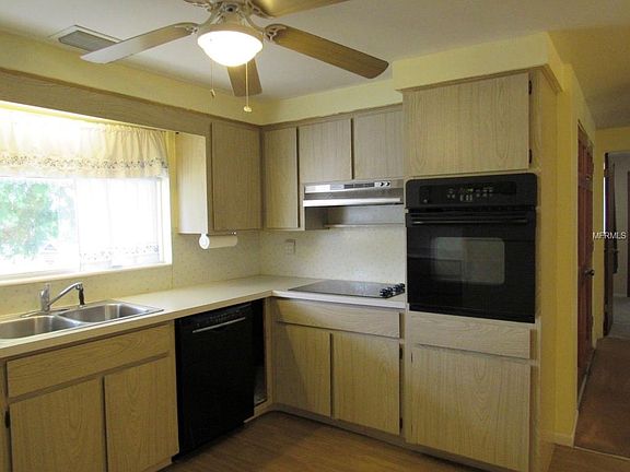 5th image of 205 66th Avenue Dr W