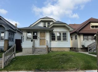 4621 N 30th St, Milwaukee, WI 53209