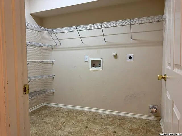 4526 Darien Vis — Photo 14