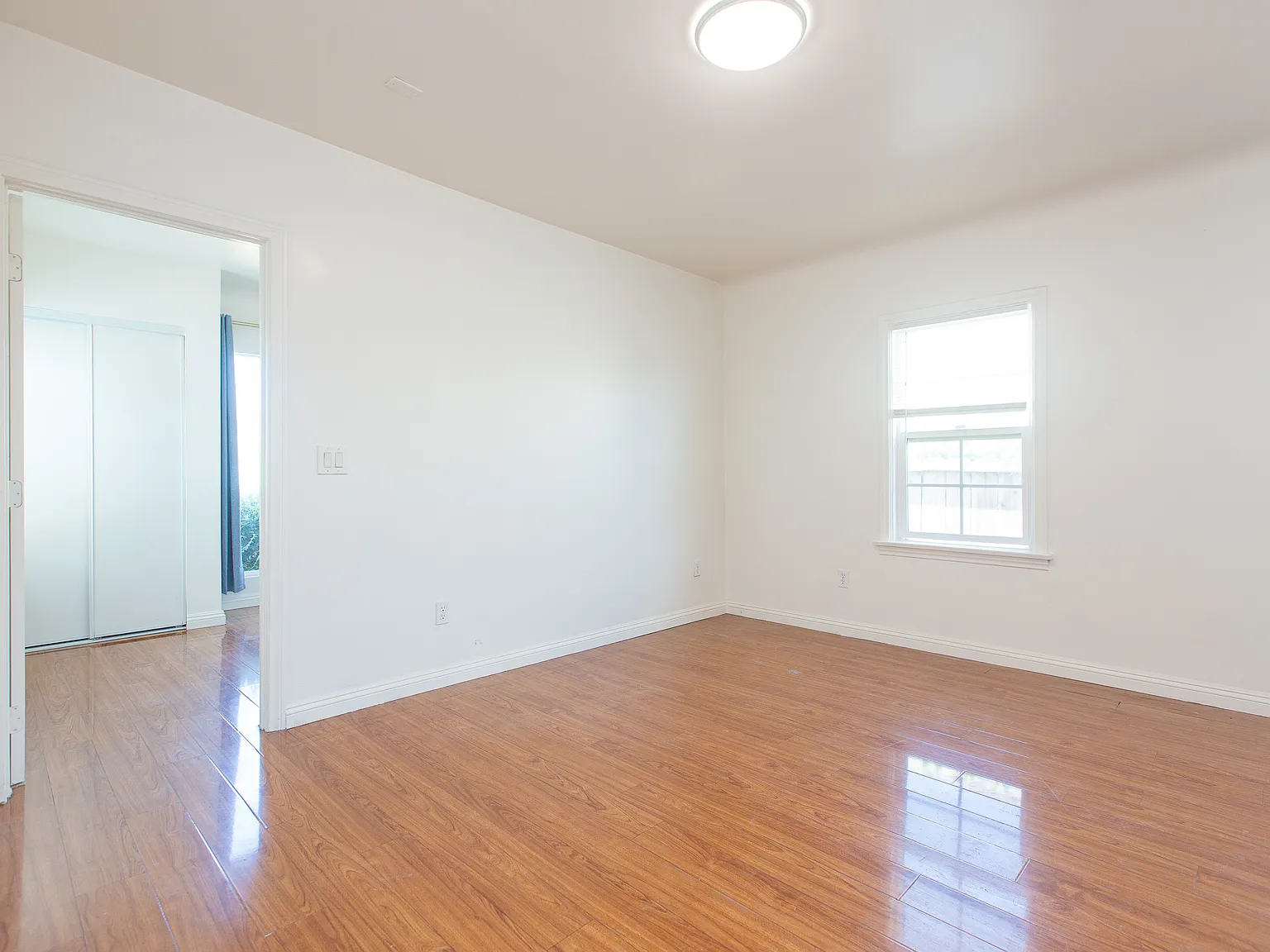2 bed, 620 sqft, $2,500 — Photo 4