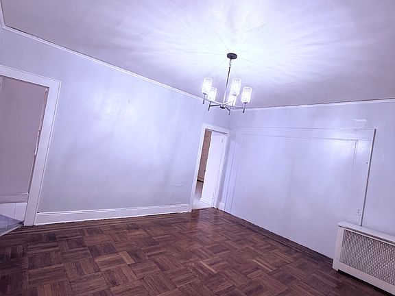 4th image of 650 Bailey Ave #1
