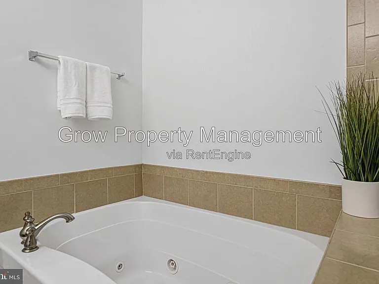 202 Captains Way — Photo 22