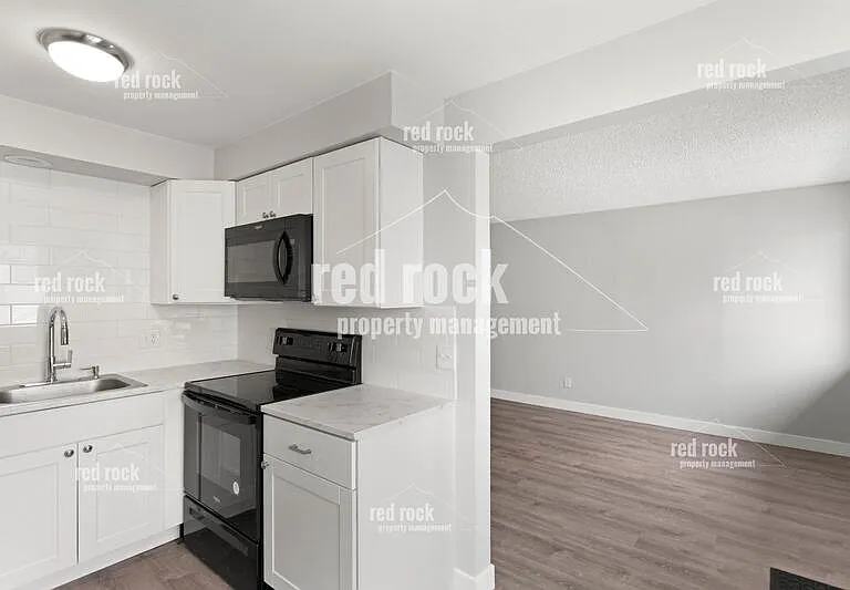 2424 E Diamond Ave #1 — Photo 11