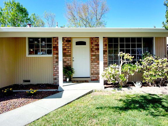 3rd image of 5759 Hillbright Cir