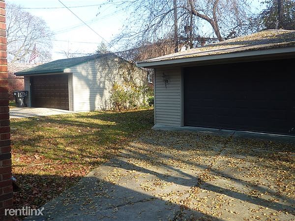 2 1/2 car garage, insulated, ability to install heat