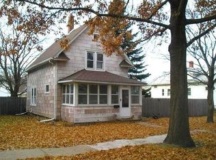 1281 Burr St, Saint Paul, MN 55130