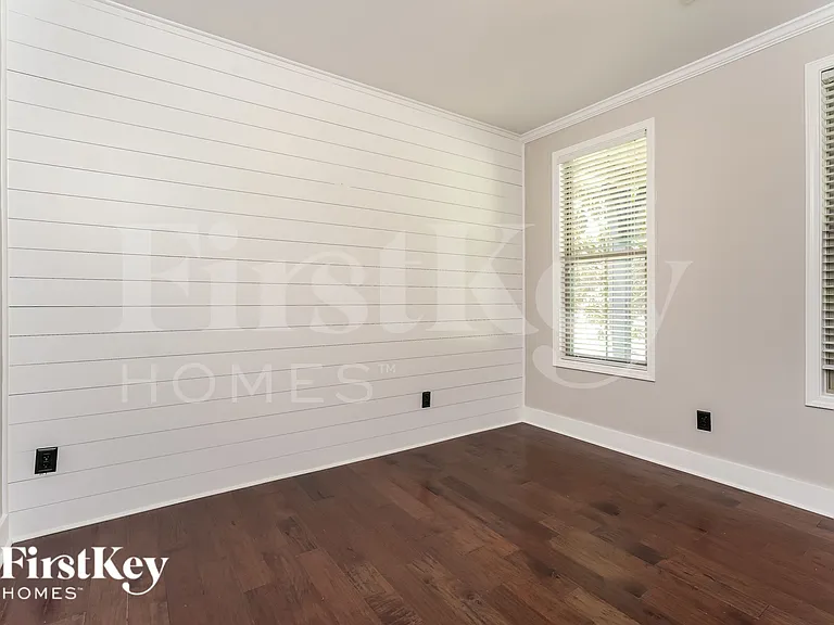 2992 Cameron Village Ct — Photo 13