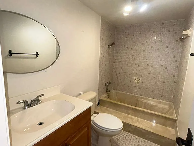 13951 Kendall Lakes Cir #304A — Photo 5