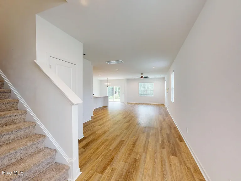 154 Caulfield Rd — Photo 9