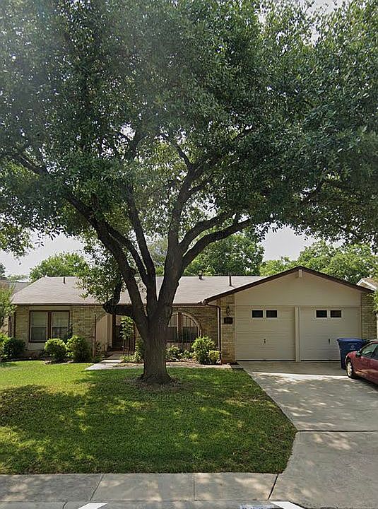 1st image of 8339 Thorncliff Dr